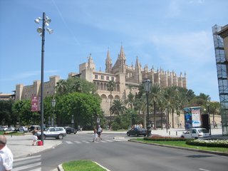 Kathedrale in Palma - Sie wirkt wie eine Fotomontage